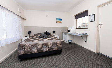 Blue Lake Motel - Dalby Accommodation 4