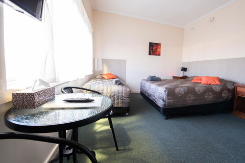 Blue Lake Motel - Dalby Accommodation 15