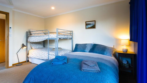 Southern Ocean Lookout - Dalby Accommodation 5