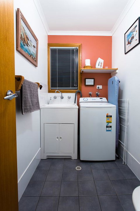 Southern Ocean Lookout - Dalby Accommodation 16