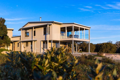 Southern Ocean Lookout - Dalby Accommodation 15