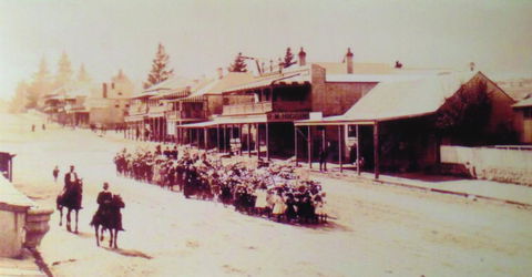 Wallace Lodge - PID-STRA-16871 - Dalby Accommodation 8