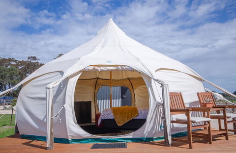 Bukirk Glamping & Fancy Coops - Dalby Accommodation 3
