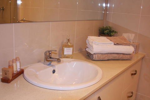 C And C Tanunda - Dalby Accommodation 7