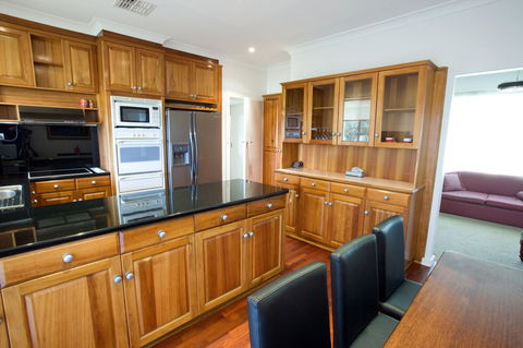 The Commodore - Dalby Accommodation 21