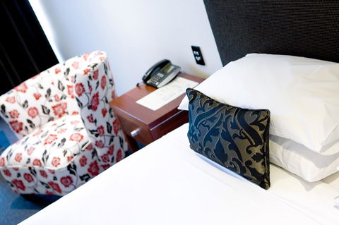 The Commodore - Dalby Accommodation 34