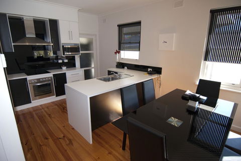 The Commodore - Dalby Accommodation 16