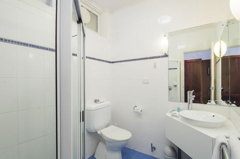 The Commodore - Dalby Accommodation 40