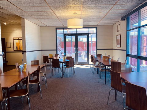 Opal Inn Hotel, Motel, Caravan Park - Dalby Accommodation 27