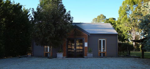 Irongate Studio B&B - Dalby Accommodation 10