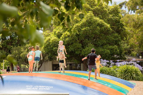 Blue Lake Holiday Park - Dalby Accommodation 5
