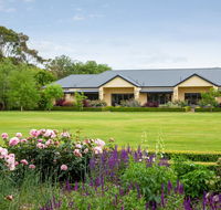 The Barn Accommodation - Dalby Accommodation