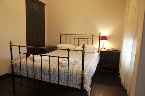 The Rising Sun Hotel - Dalby Accommodation 13