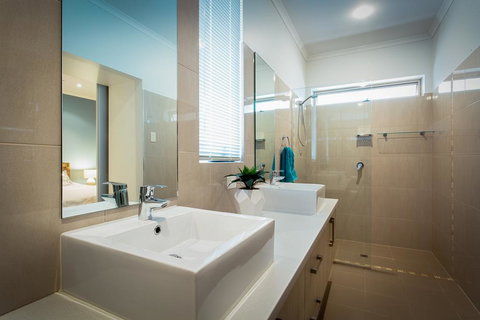 Seasalt - Dalby Accommodation 13