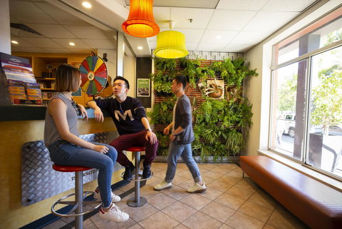 YHA Adelaide Central - Dalby Accommodation 2