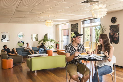 YHA Adelaide Central - Dalby Accommodation 35