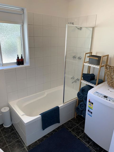 Sunshine Three - Dalby Accommodation 35