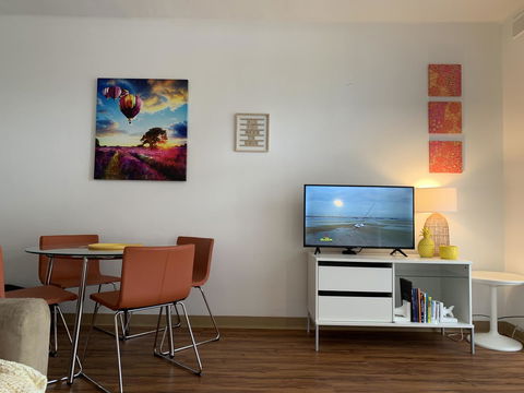 Sunshine Three - Dalby Accommodation 6