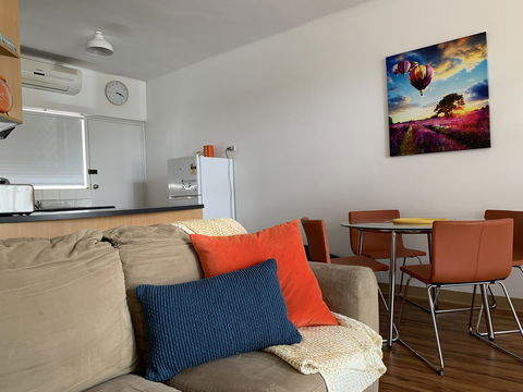 Sunshine Three - Dalby Accommodation 5