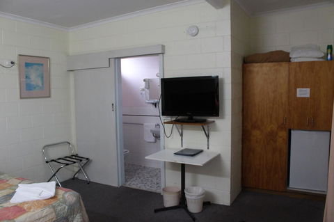 Island Motel Kingscote - Dalby Accommodation 25