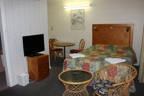 Island Motel Kingscote - Dalby Accommodation 16