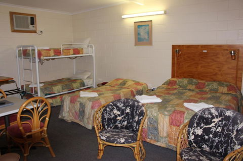 Island Motel Kingscote - Dalby Accommodation 29