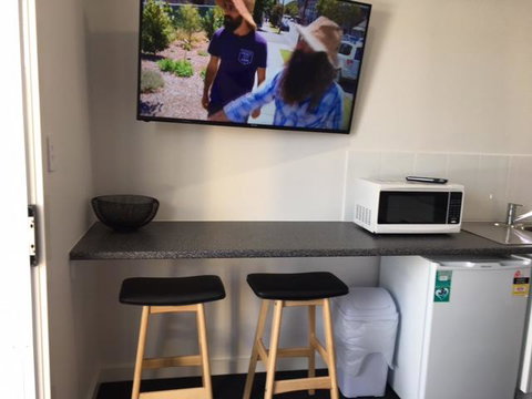 Port Lincoln Shark Apartment 2 - Dalby Accommodation 15