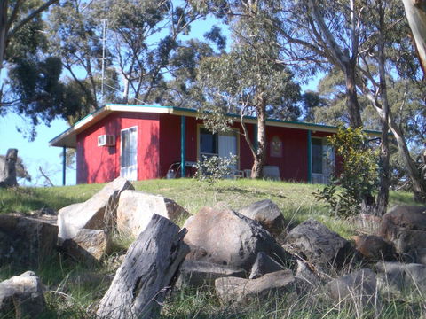 Clare Valley Cabins - Dalby Accommodation 15
