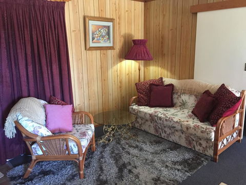 Clare Valley Cabins - Dalby Accommodation 26
