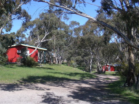Clare Valley Cabins - Dalby Accommodation 13