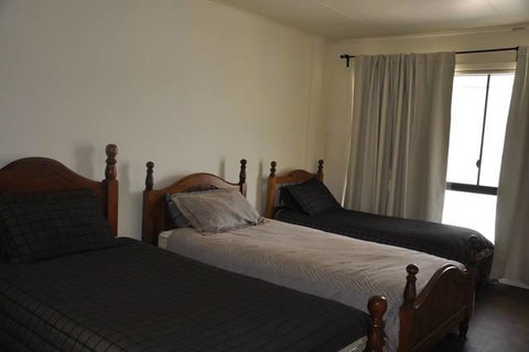 The Club House - Dalby Accommodation 3