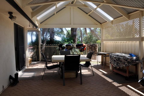 The Club House - Dalby Accommodation 1