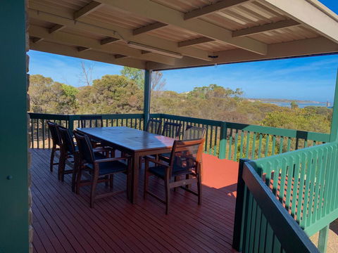 Seacroft - Dalby Accommodation 2