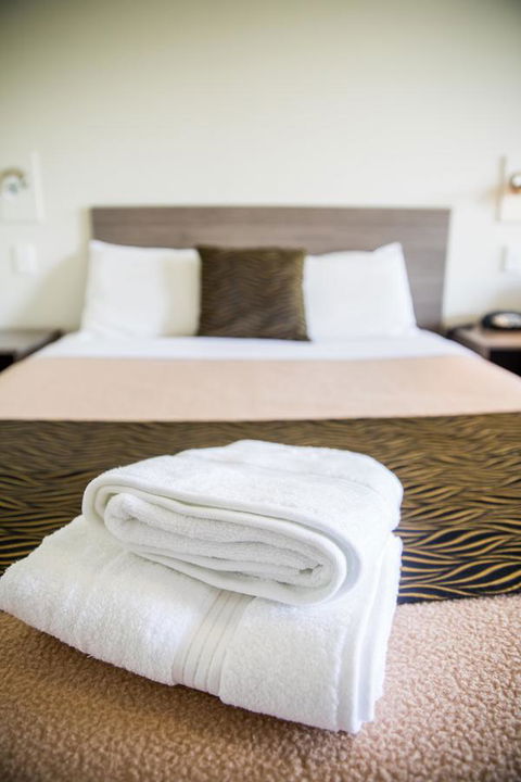 Lilac City Motor Inn & Steakhouse - Dalby Accommodation 4