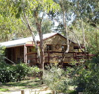 1860 Wine Country Cottages - Dalby Accommodation