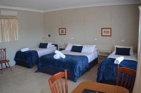Deer Park Motor Inn Armidale - Dalby Accommodation 6