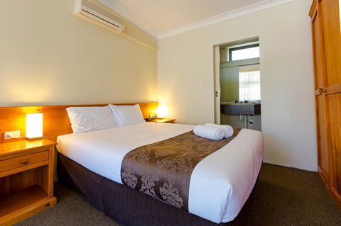 Abcot Inn - Dalby Accommodation 19