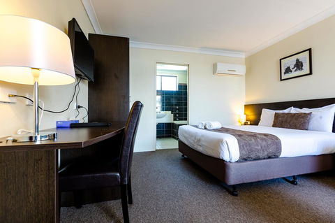 Abcot Inn - Dalby Accommodation 13