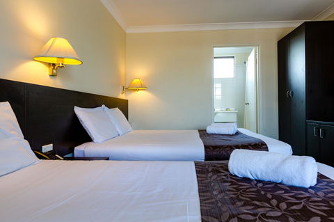 Abcot Inn - Dalby Accommodation 11