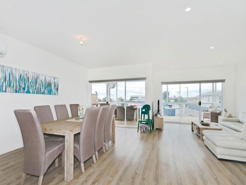 Seas The Day - Dalby Accommodation 4