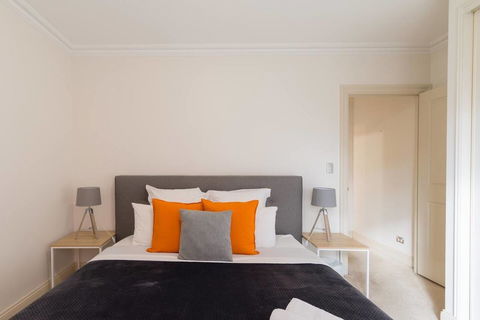 One Bedroom In Adelaideâ€™s East End FREE WIFI*Netflix*Parking - Dalby Accommodation 7