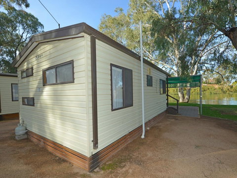 Echo Holiday Parks - Renmark - Dalby Accommodation 24