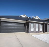 Serene Shores - Dalby Accommodation
