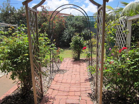 Island Break - Dalby Accommodation 16