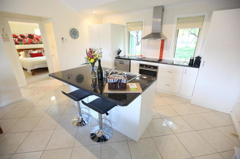 One Tree Bed And Breakfast - Dalby Accommodation 8