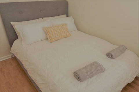 Henley Beach South, Amazing Views, Huge Private Balcony! - Dalby Accommodation 15