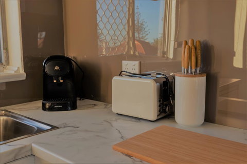 Henley Beach South, Amazing Views, Huge Private Balcony! - Dalby Accommodation 9