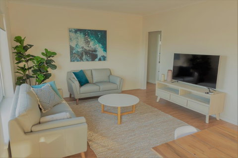 Henley Beach South, Amazing Views, Huge Private Balcony! - Dalby Accommodation 14