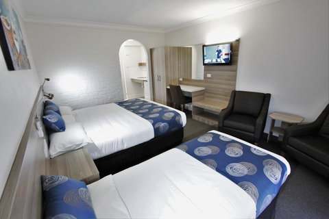 Aston Motel Yamba - Dalby Accommodation 0