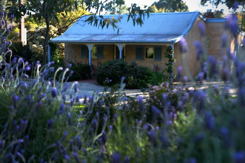 Donnybrook Cottages - Donnybrook - Dalby Accommodation 0
